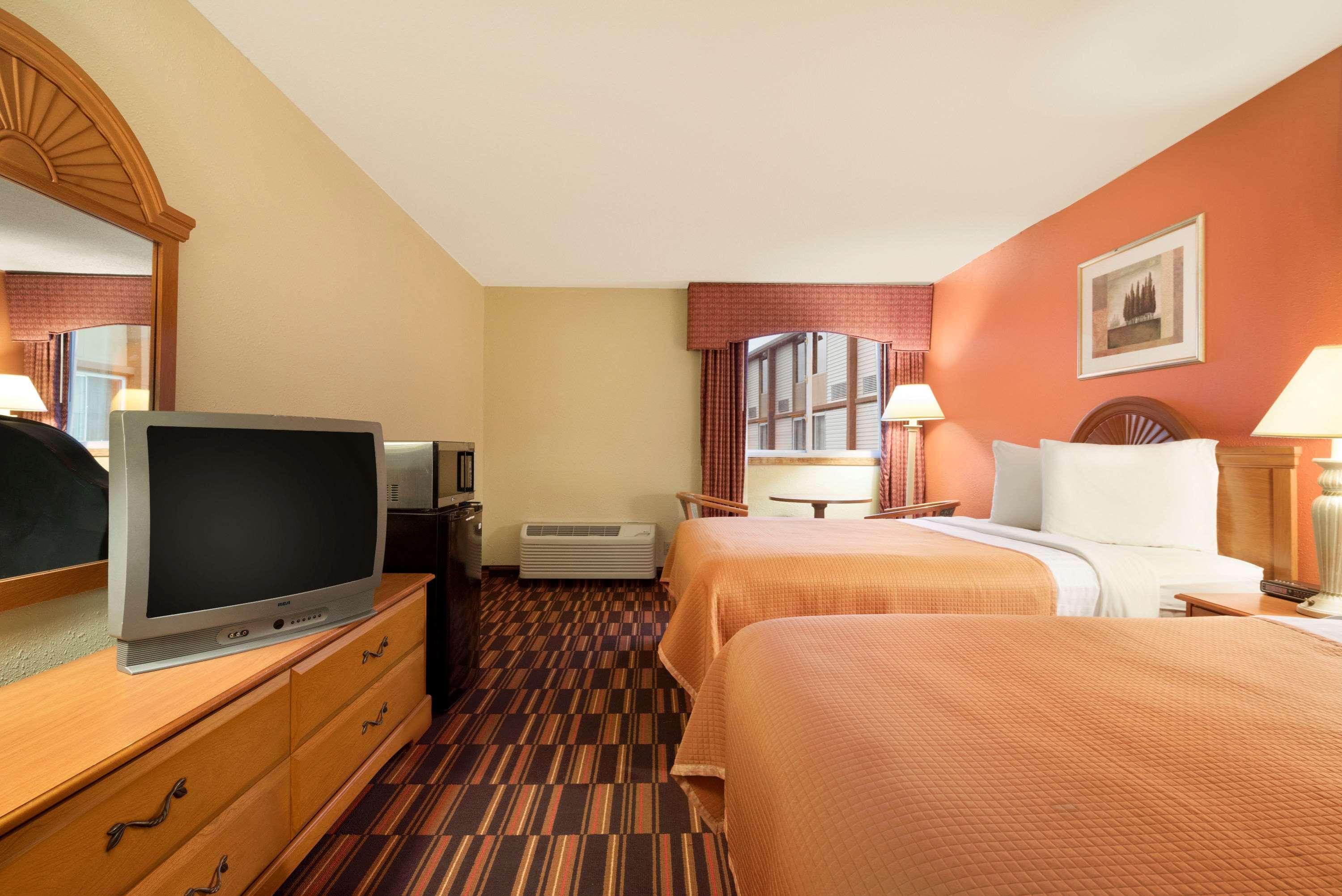 ทราเวลลอดจ์ สเตอร์จิส Motel Sturgis ภายนอก รูปภาพ